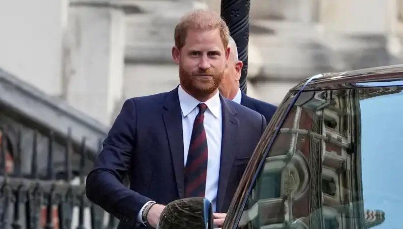 Prens Harry: Ailemle Barışma İsteği ile Gündemde