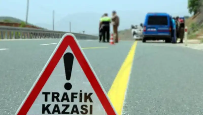 Bitlis'te İki Feci Kaza: 19 Kişi Yaralandı, Detaylar Şok Edici!