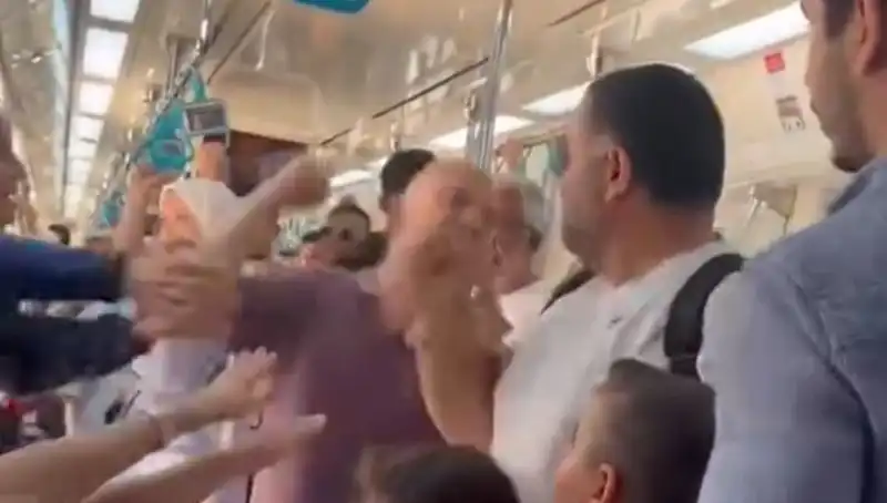 Marmaray’da Güvenlik Alarmı: Yumruklu Kavga İhbarı Tüm Görevlileri Hareket Geçirdi