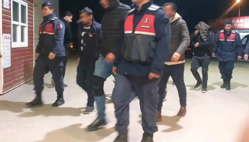 Bağ Evinde Uyuşturucu Partisi: Polisten Büyük Baskın