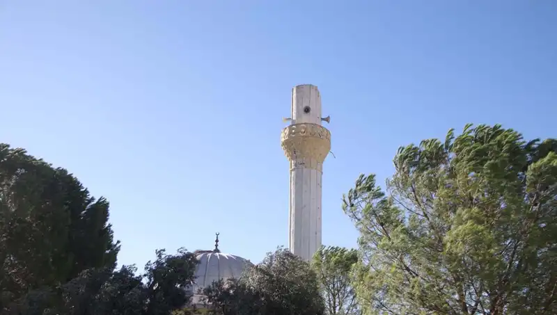 Muğla'da Fırtına: Minare Uçtu, Çatıları Kimseler Korumadı!