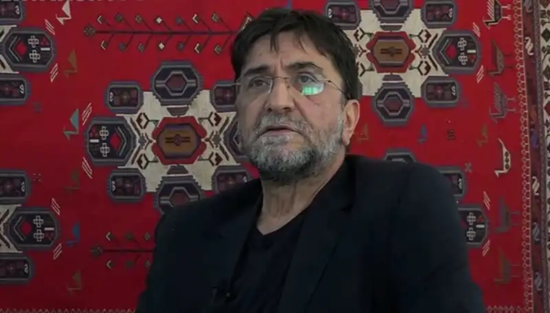 Gazeteci Nihat Genç Hayatını Kaybetti: Medya Dünyasında Derin Bir Sessizlik
