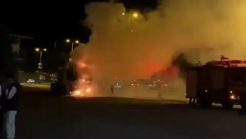 Zonguldak'ta Alev Alev Yanan TIR, Trafiği Felç Etti