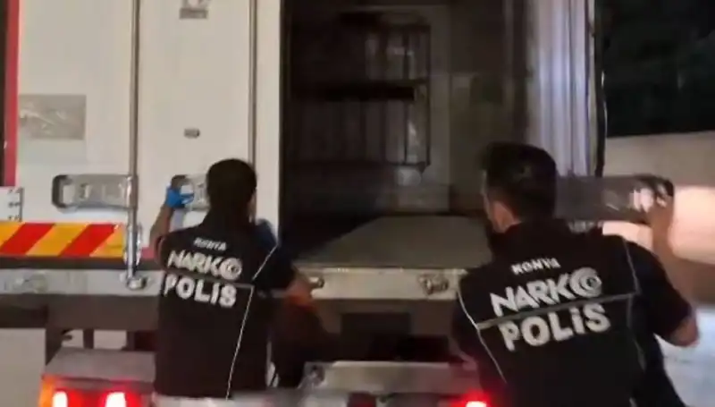 Uyuşturucu Operasyonu Konya’da Dört Şüphelinin Yakalanmasıyla Sonuçlandı