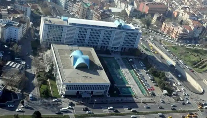 İBB Soruşturmasında Enderun WhatsApp Grubuna Dikkat Çekildi: Mesajlar İlk Kez Ortaya Çıktı