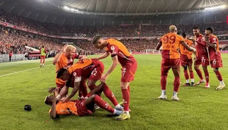Kıran Kırana Pazarlık: 2025 Spor Transfer Sürecinde Neler Oluyor?