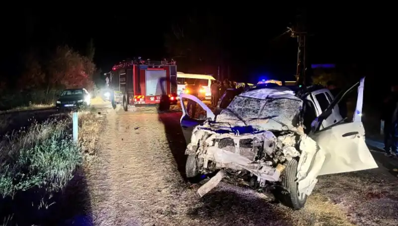 Ciple Traktör Çarpıştı: 5 Yaralı, Olay Yerinde Şok Etkisi Yarattı
