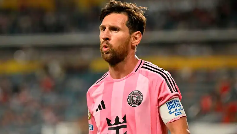 Messi’nin Takımı Beraberlikle Başladı: Son Dakika Şutu Direkten Döndü