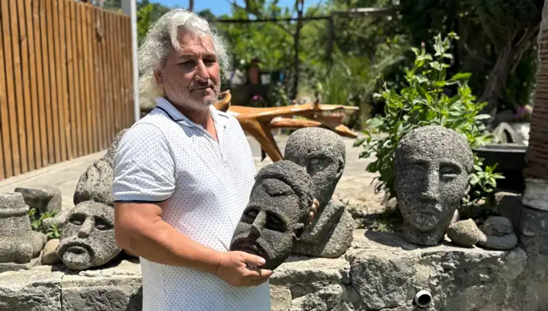 Tarih Rüzgarını Sadece Üç Günde Estiren Usta: Eserlerini Satmayı Düşünmüyor!