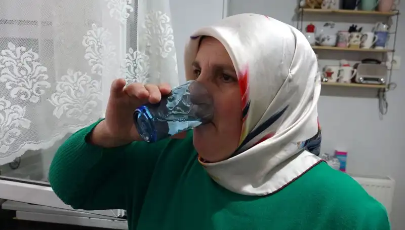 30 Yıldır Nisan Yağmurunu Şifa İçin İçen Kadın Anlatıyor