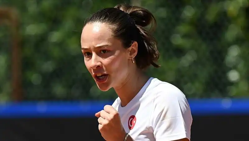 Milli Tenisçi Zeynep Sönmez, Finalde Zafer İçin Mücadele Ediyor!